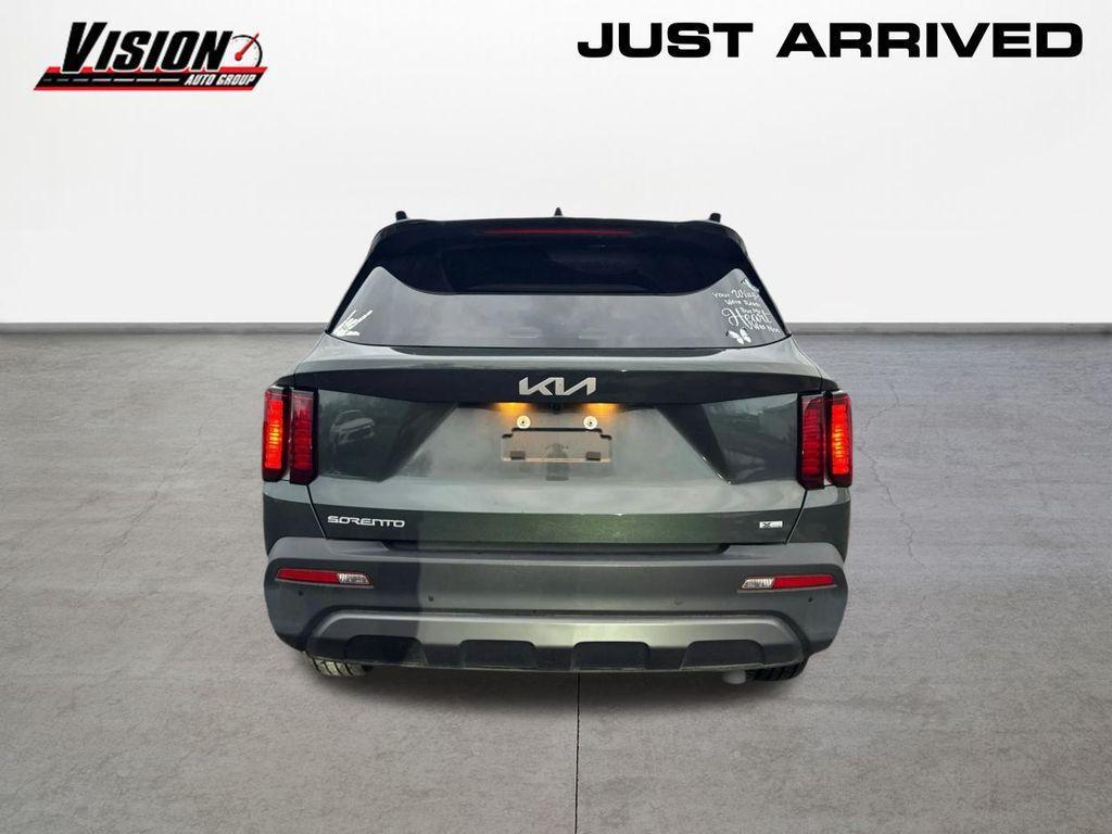 used 2023 Kia Sorento car, priced at $30,477