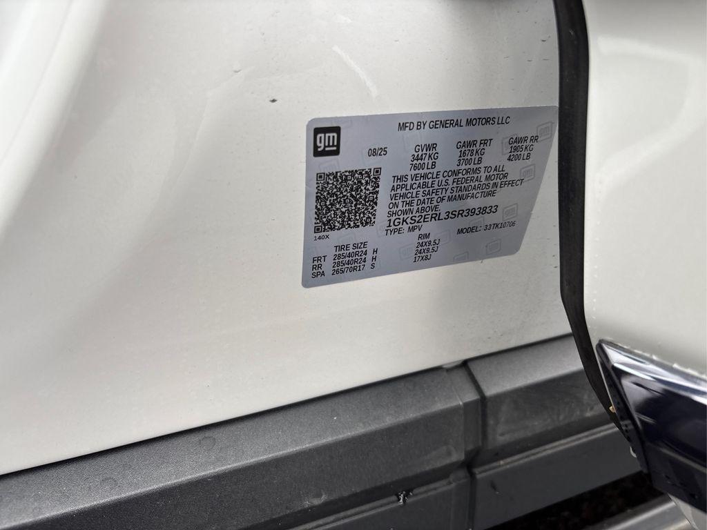 used 2025 GMC Yukon car, priced at $104,902