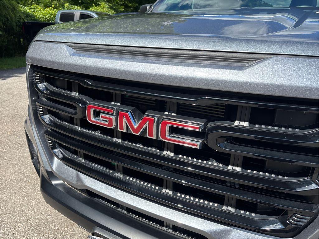 used 2022 GMC Canyon car, priced at $30,995
