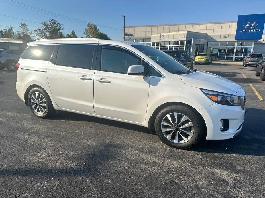 used 2015 Kia Sedona car, priced at $9,821