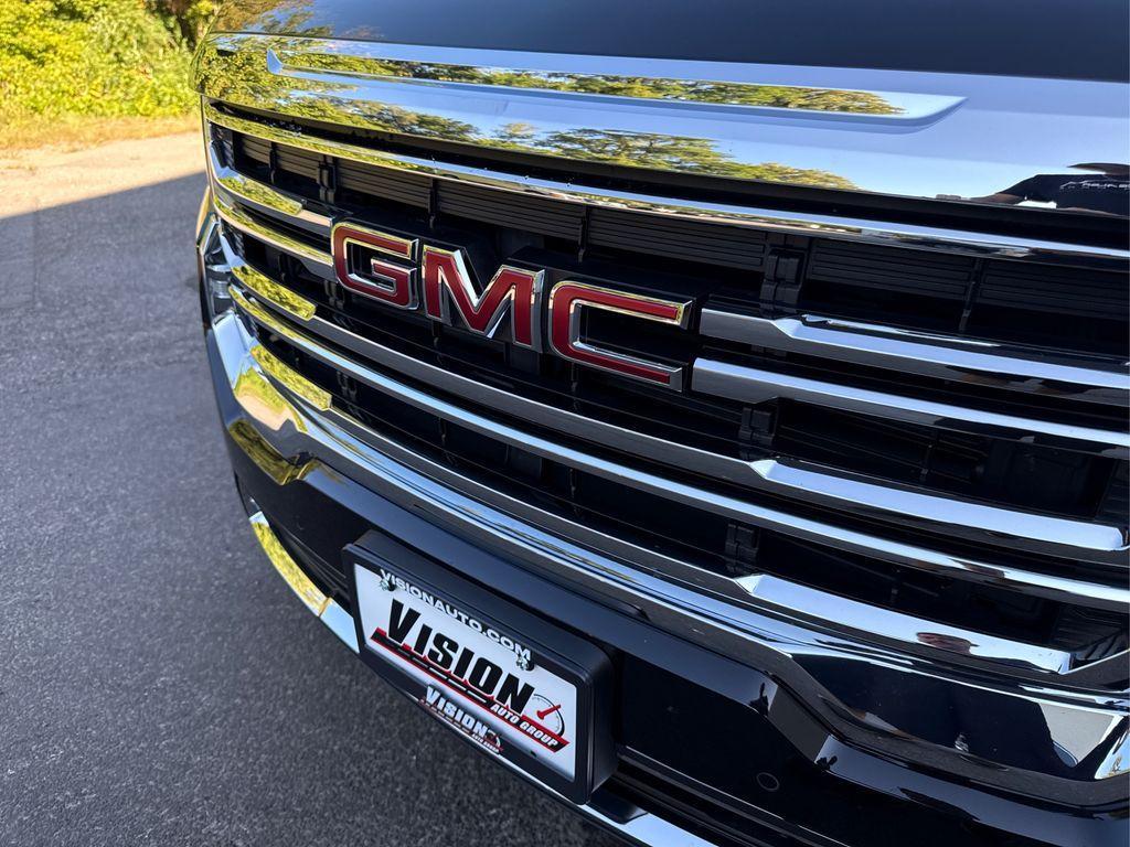 used 2023 GMC Acadia car, priced at $30,890