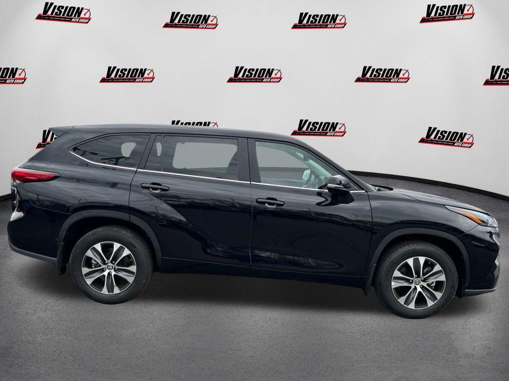 used 2023 Toyota Highlander car, priced at $37,538