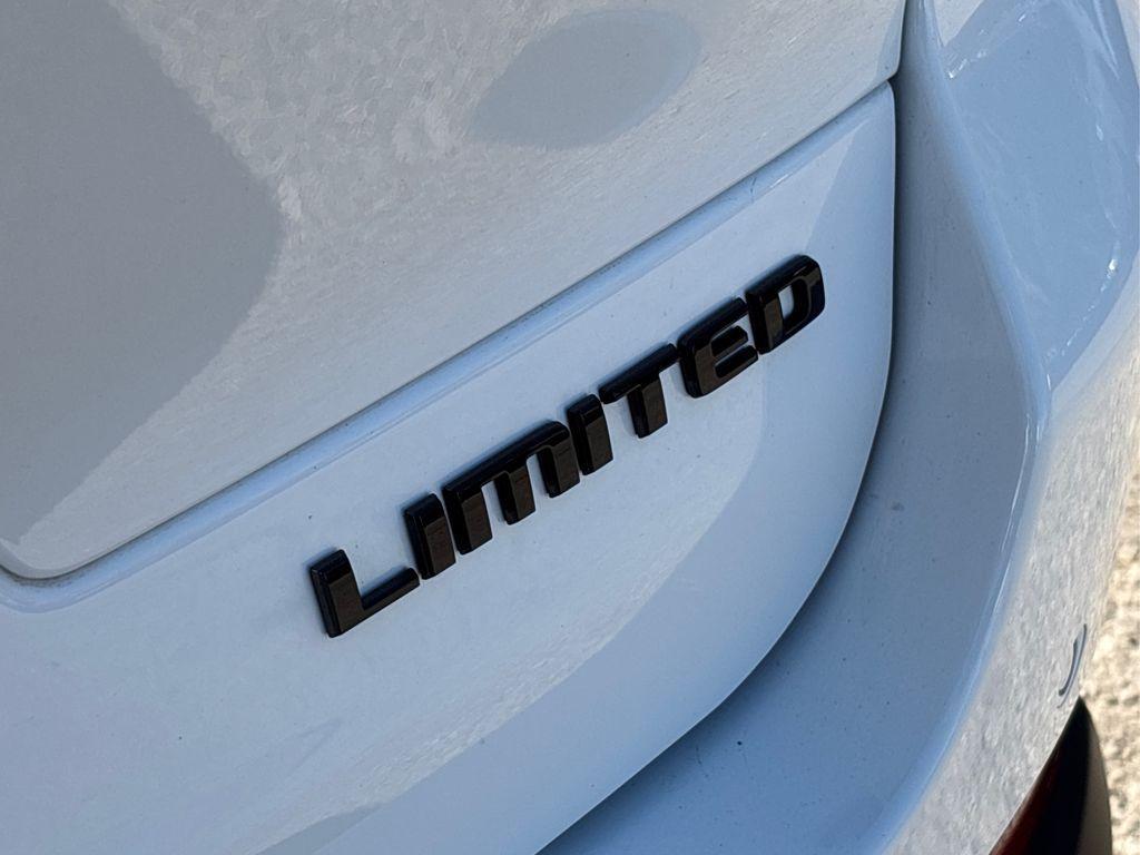 used 2025 Jeep Grand Cherokee L car, priced at $42,673