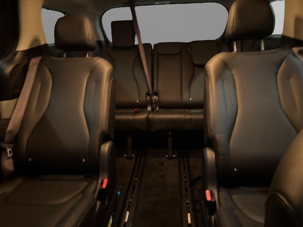 used 2024 Kia Carnival car, priced at $36,134