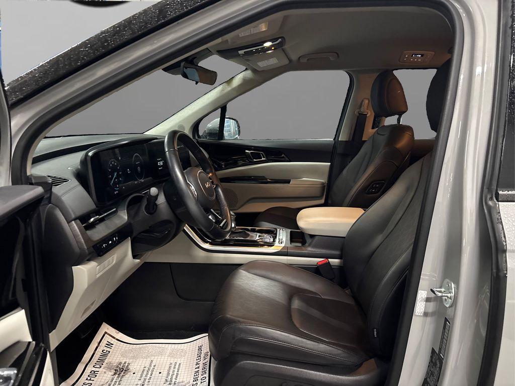 used 2024 Kia Carnival car, priced at $36,134