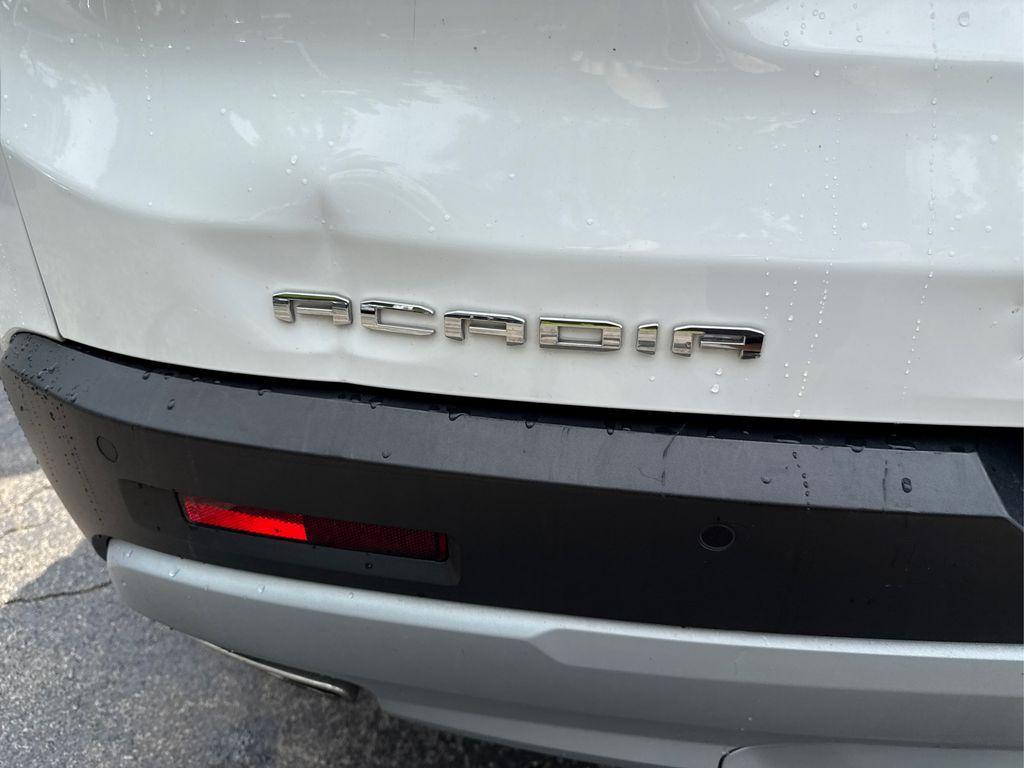 used 2023 GMC Acadia car, priced at $25,190