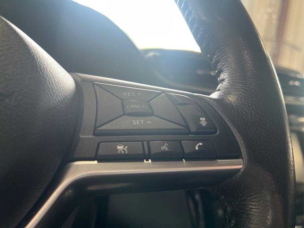 used 2018 Nissan Rogue car