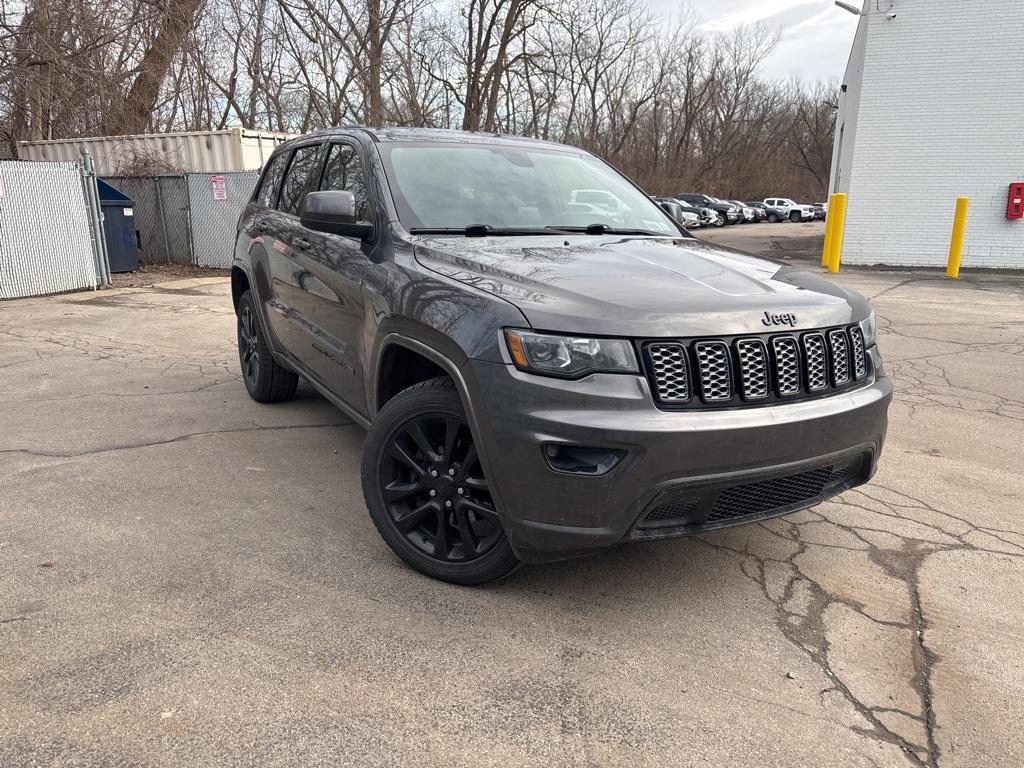 used 2018 Jeep Grand Cherokee car, priced at $15,987