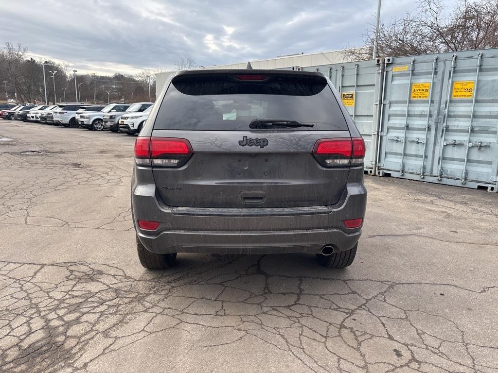 used 2018 Jeep Grand Cherokee car, priced at $15,987