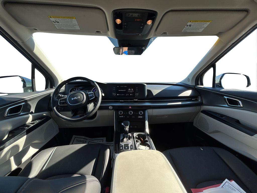used 2023 Kia Carnival car, priced at $30,599