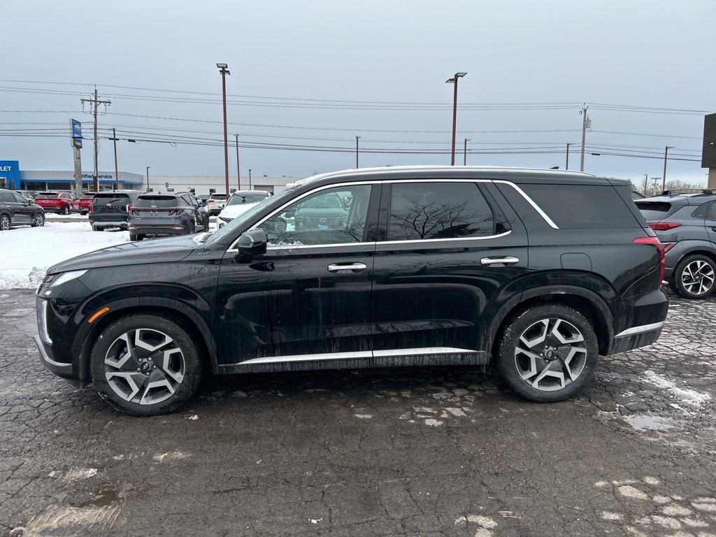 used 2024 Hyundai Palisade car, priced at $42,995