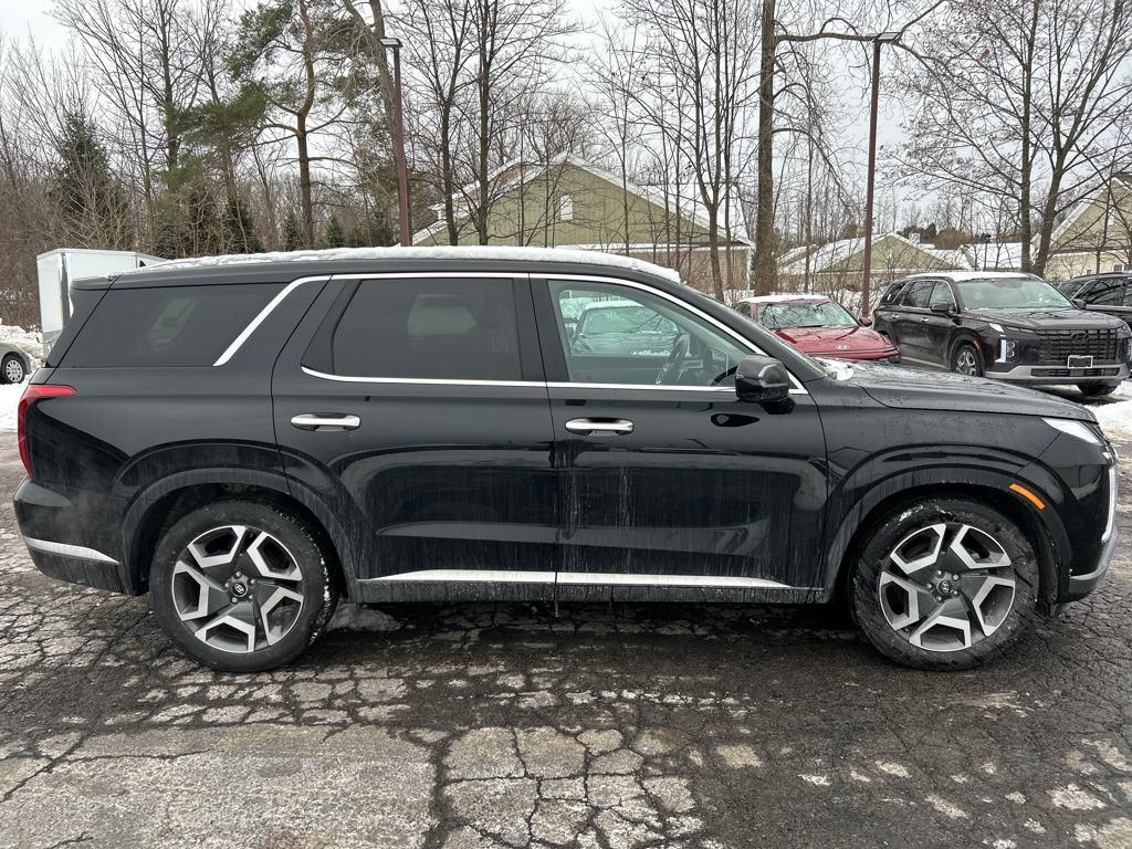 used 2024 Hyundai Palisade car, priced at $42,995