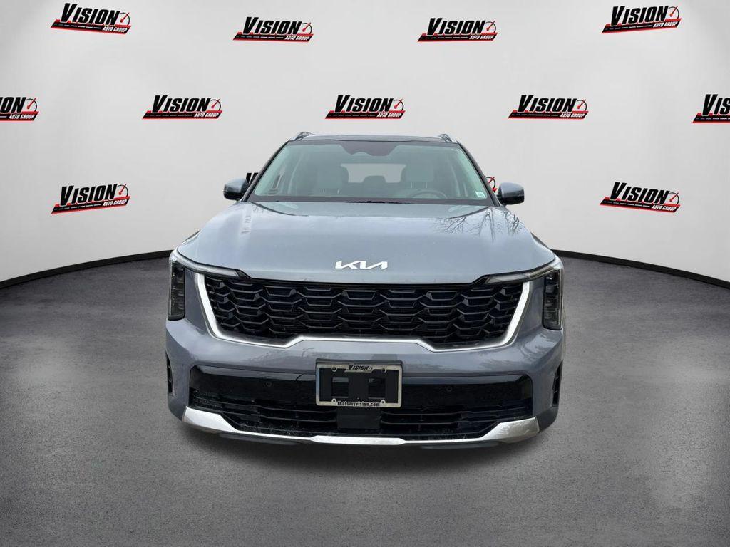 used 2025 Kia Sorento car, priced at $33,990