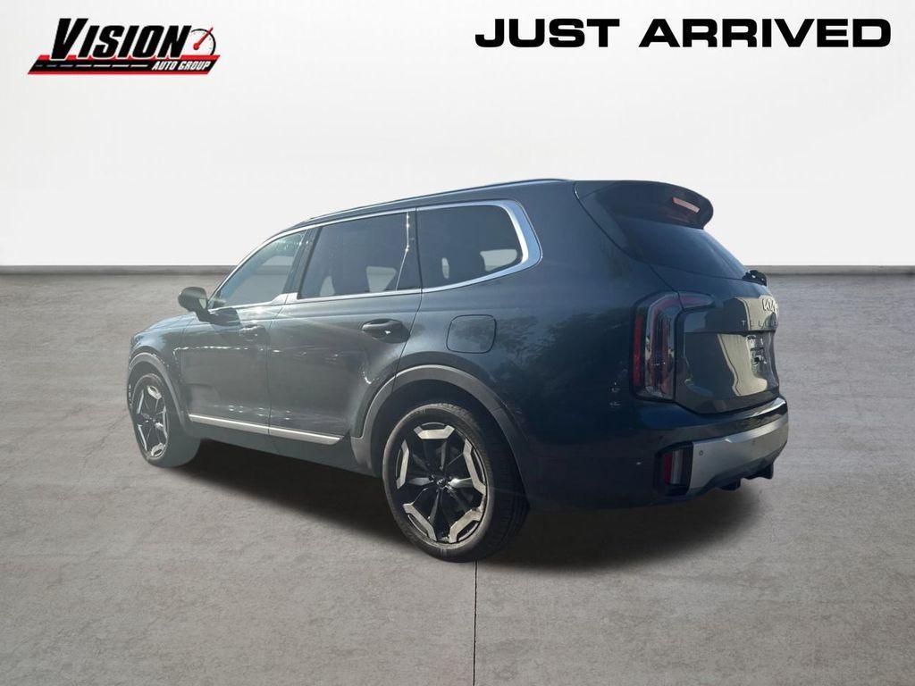 used 2023 Kia Telluride car, priced at $38,900