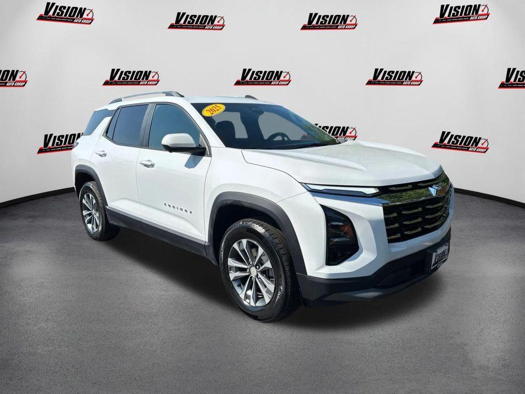 used 2025 Chevrolet Equinox car, priced at $29,300