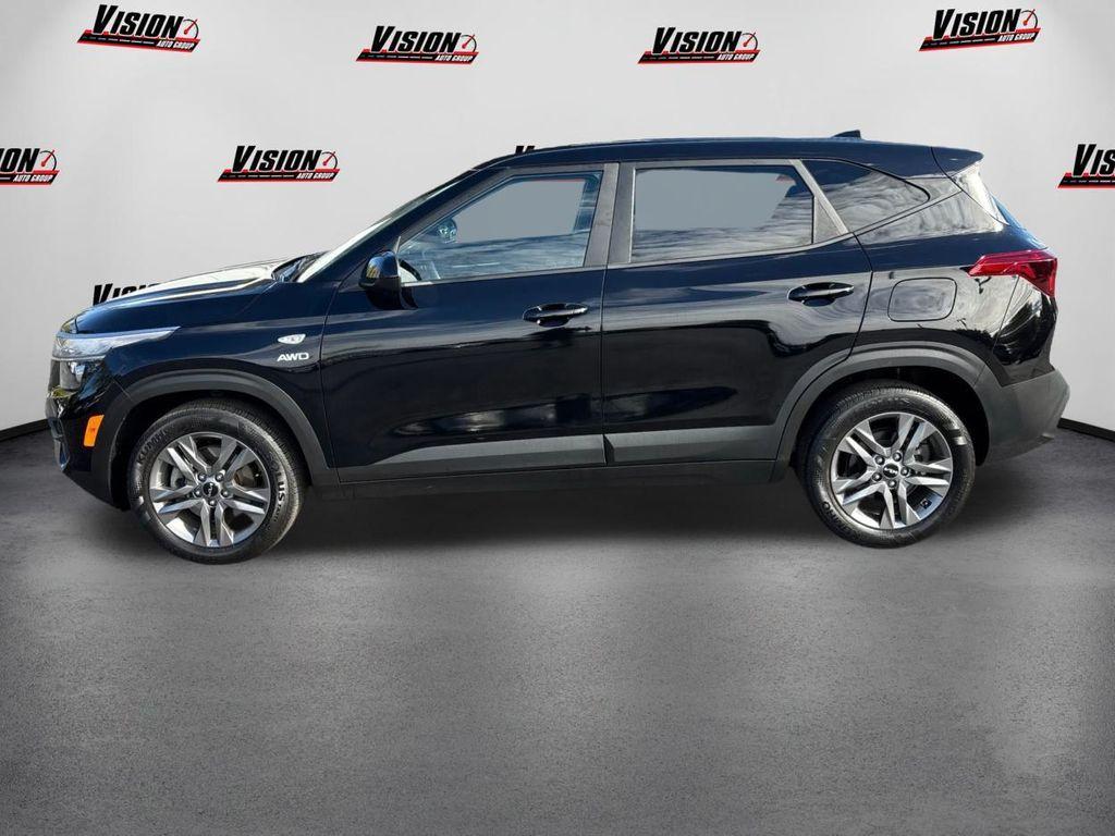 used 2023 Kia Seltos car, priced at $23,219