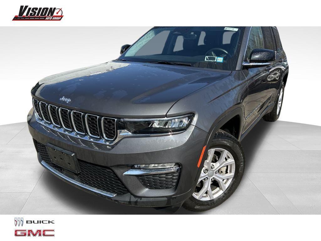 used 2022 Jeep Grand Cherokee car, priced at $34,995