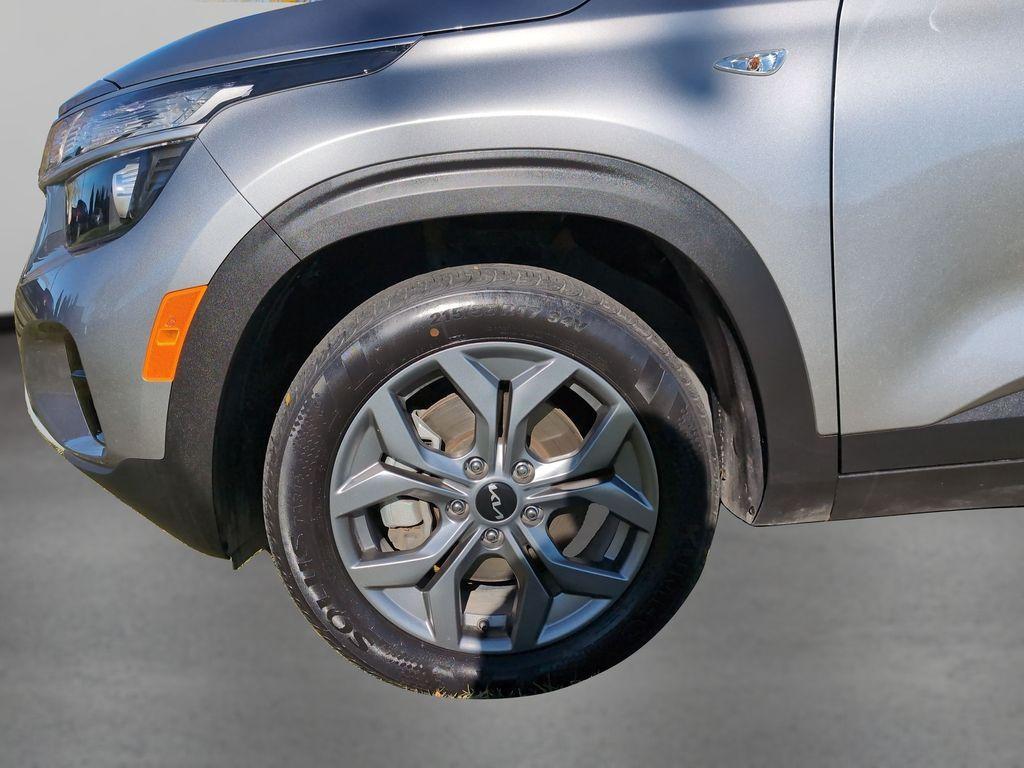 used 2024 Kia Seltos car, priced at $21,999