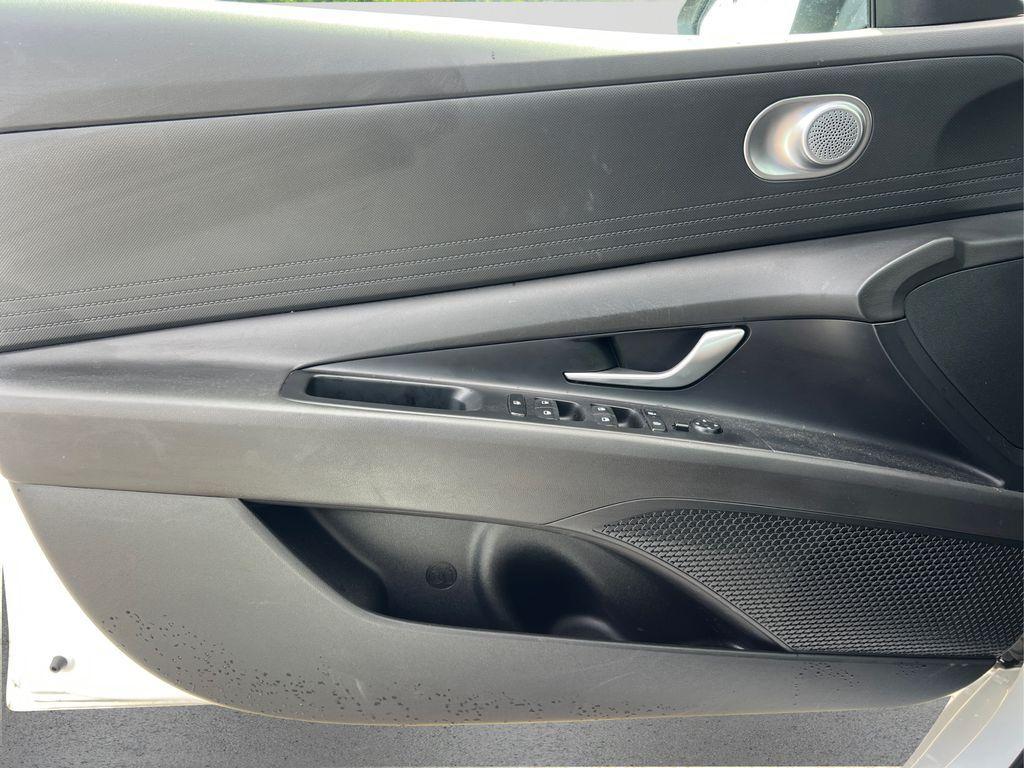 used 2024 Hyundai ELANTRA HEV car, priced at $22,995