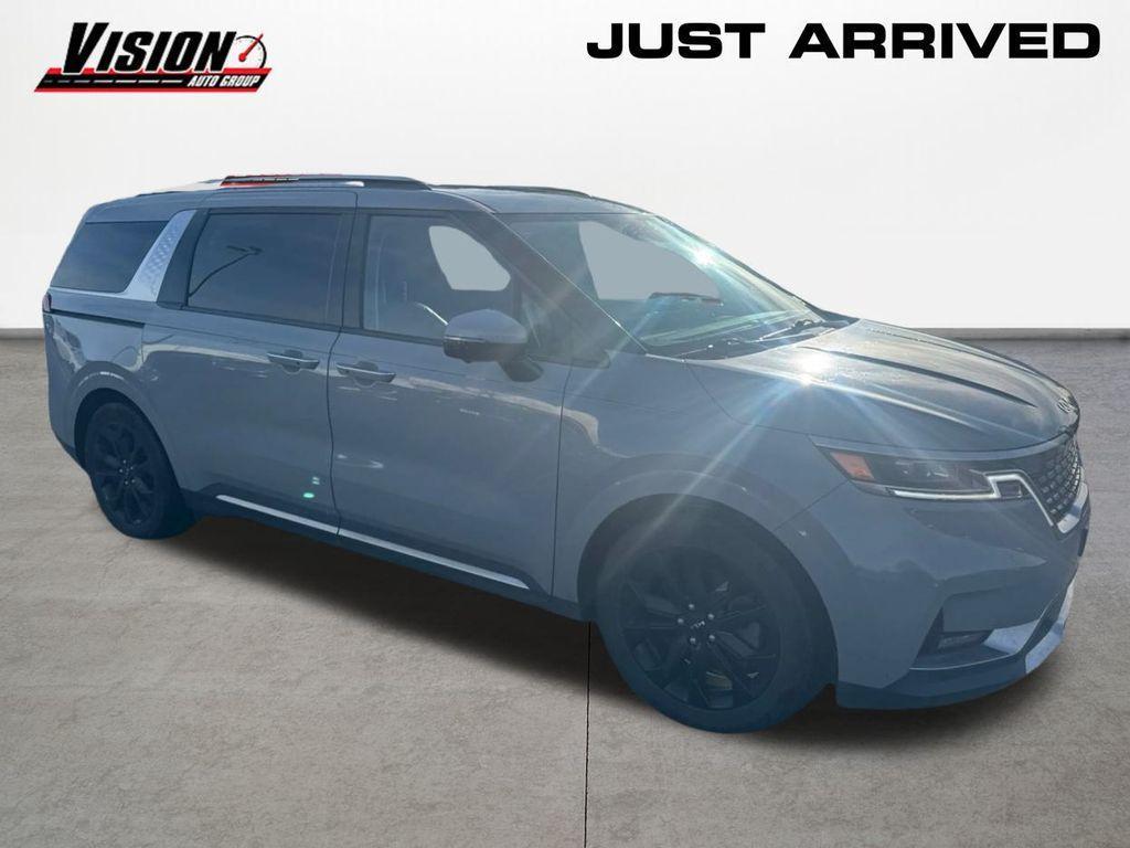 used 2024 Kia Carnival car, priced at $39,999