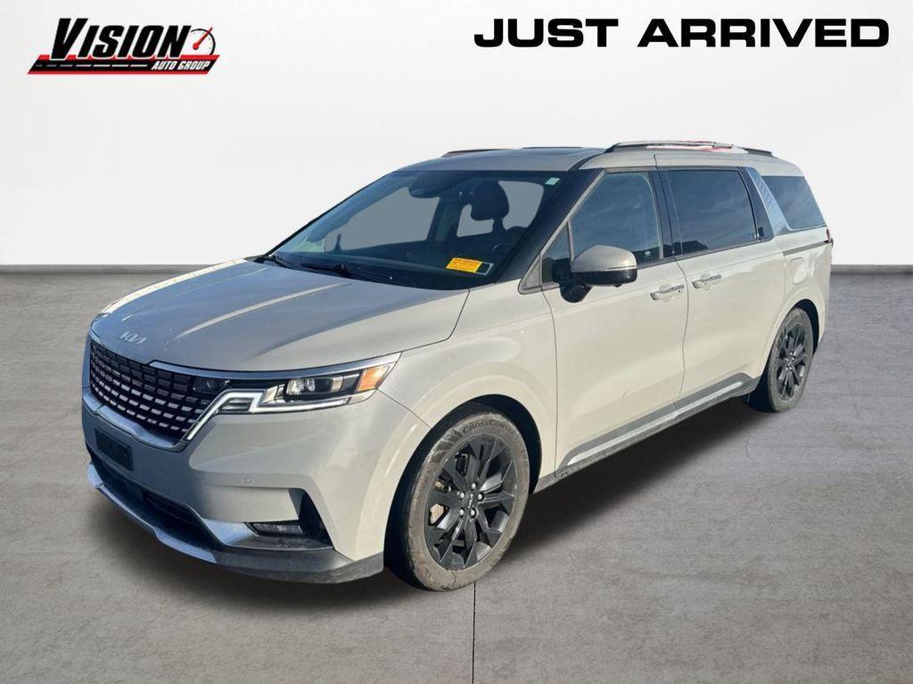 used 2024 Kia Carnival car, priced at $39,999