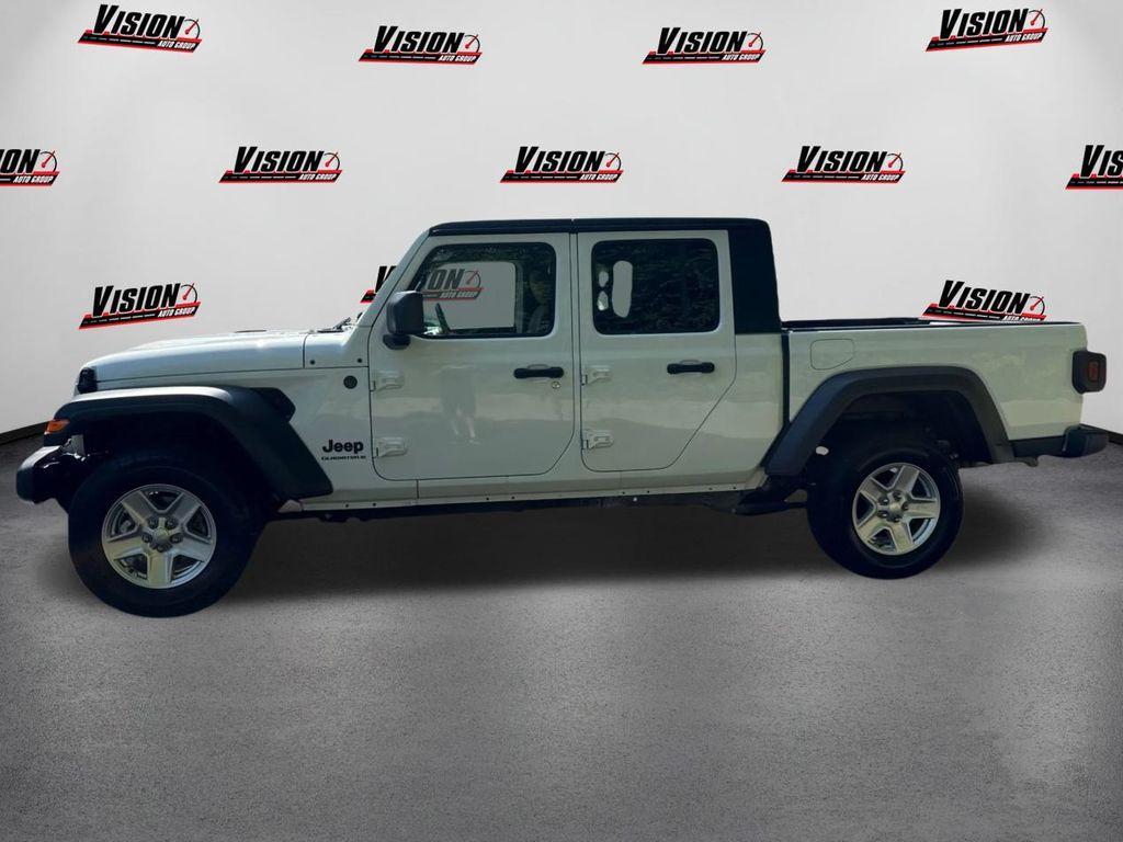 used 2023 Jeep Gladiator car, priced at $32,414