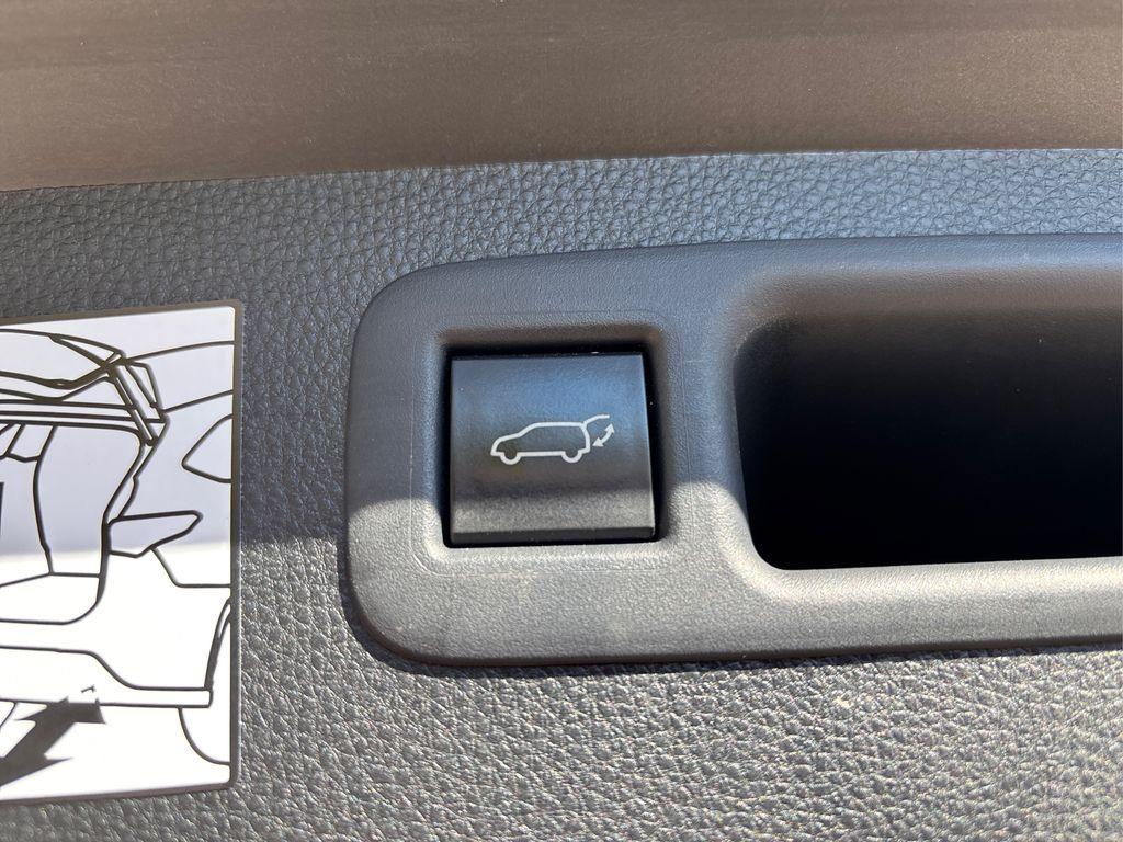 used 2021 Toyota Highlander car, priced at $33,995