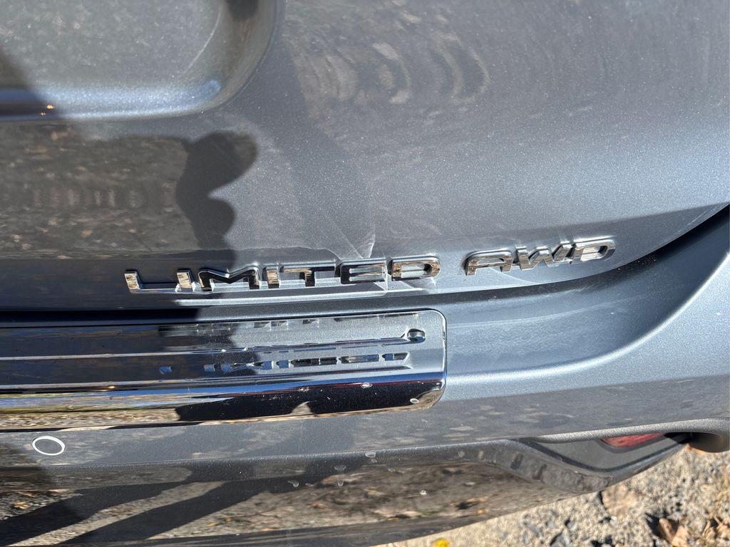 used 2021 Toyota Highlander car, priced at $33,995