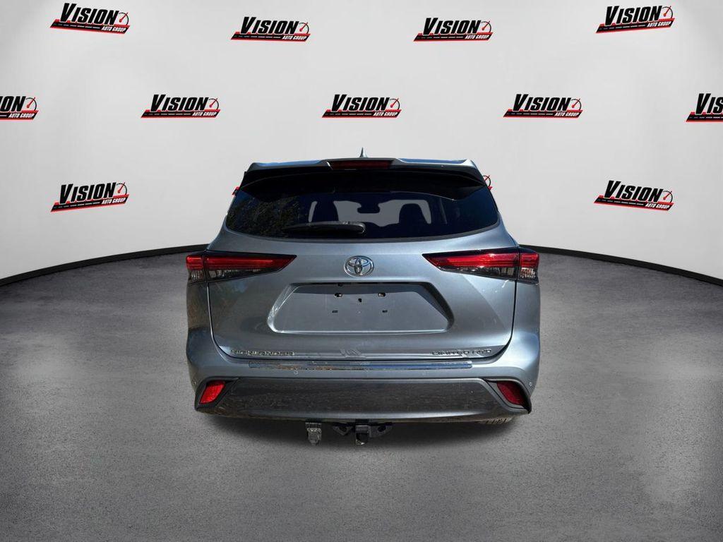 used 2021 Toyota Highlander car, priced at $33,995
