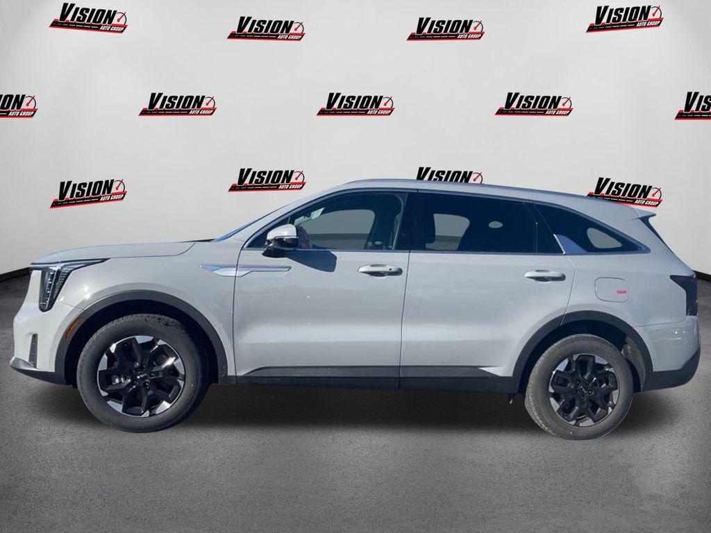used 2025 Kia Sorento car, priced at $36,903