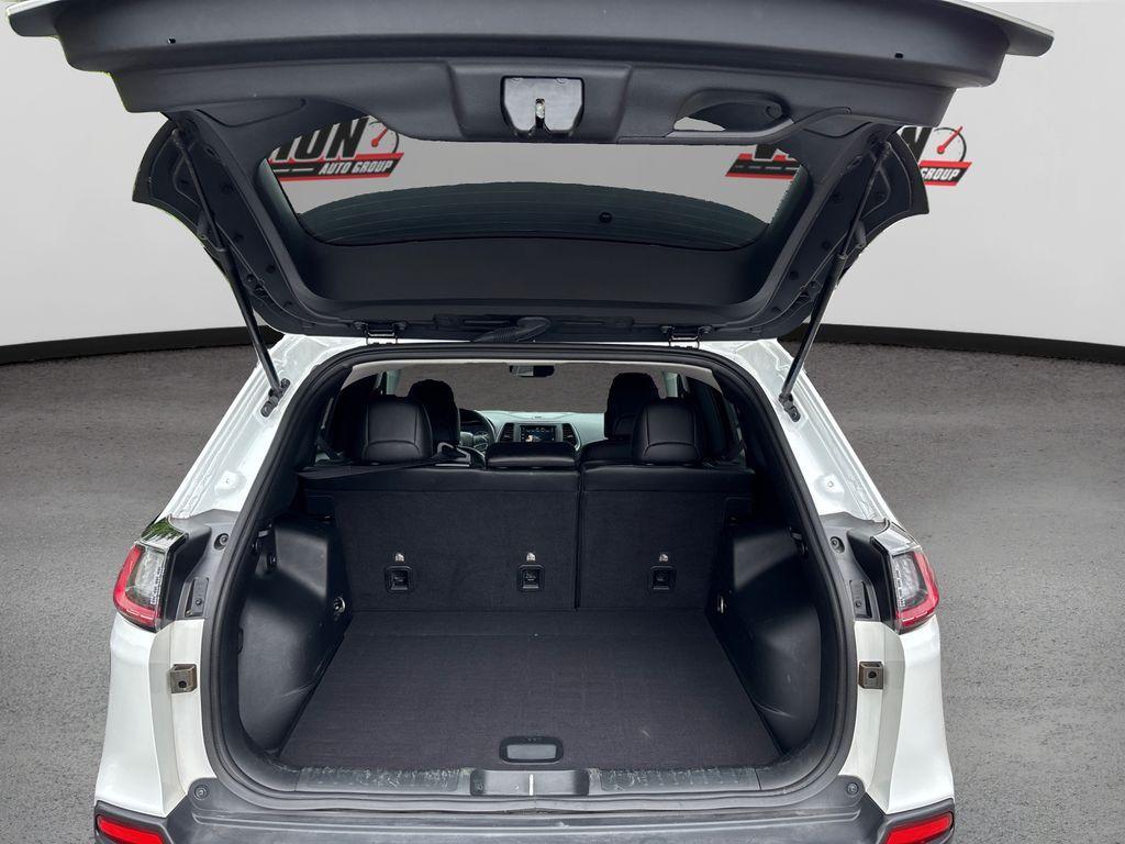 used 2022 Jeep Cherokee car, priced at $23,849