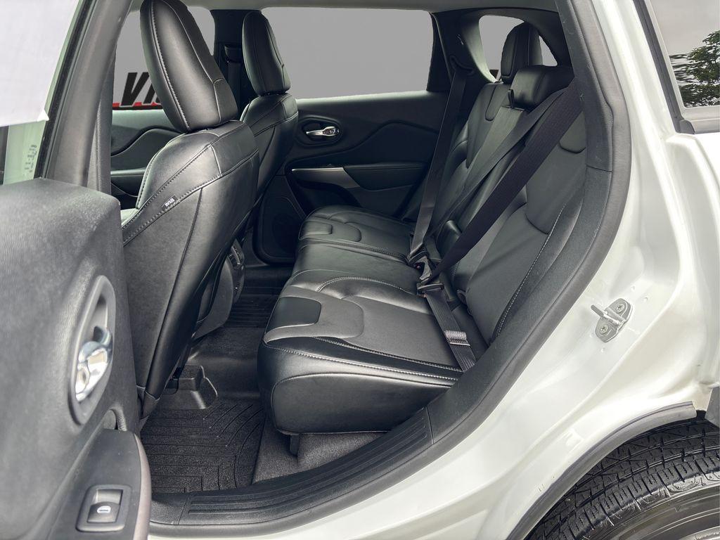 used 2022 Jeep Cherokee car, priced at $23,849