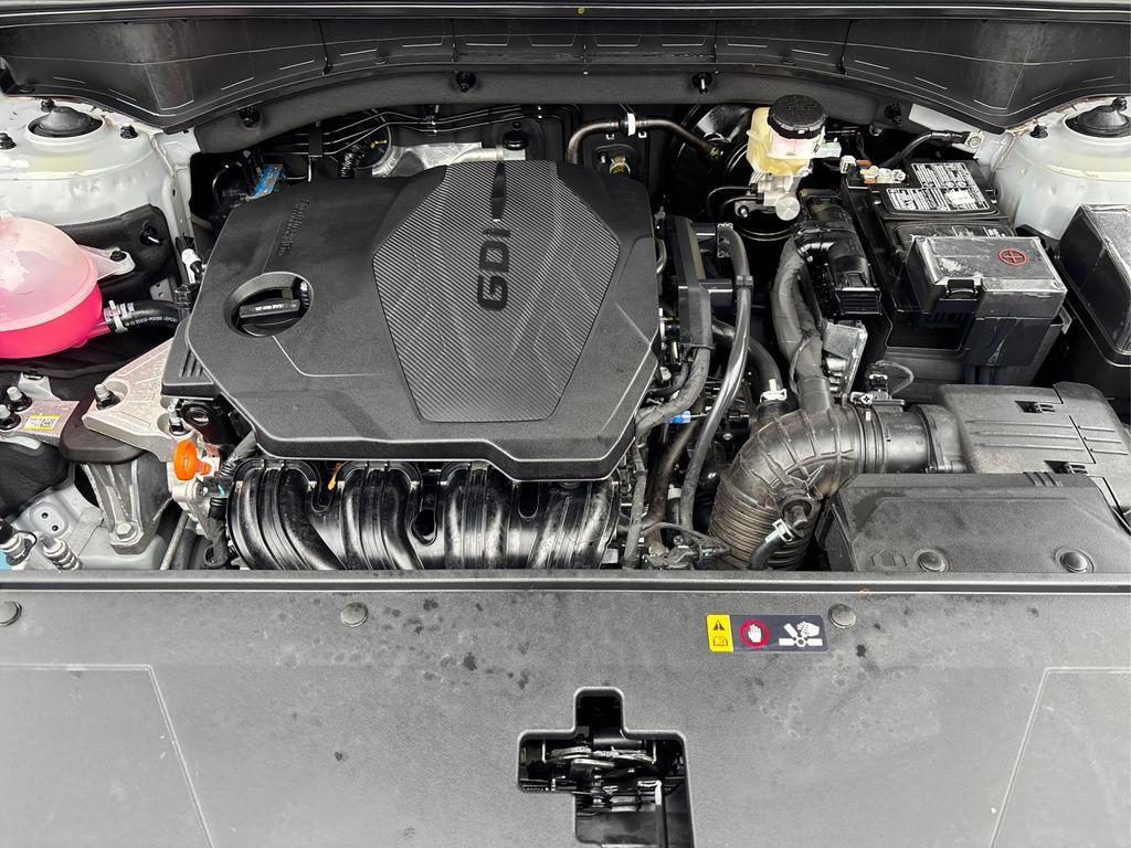 used 2025 Kia Sorento car, priced at $33,891