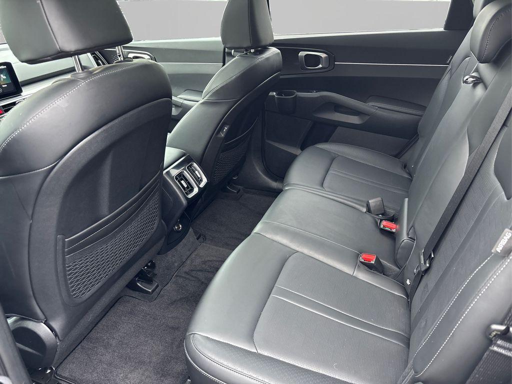 used 2025 Kia Sorento car, priced at $33,891