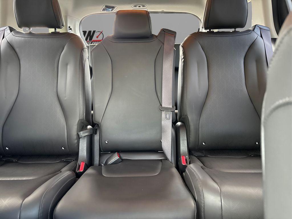 used 2024 Kia Carnival car, priced at $33,791