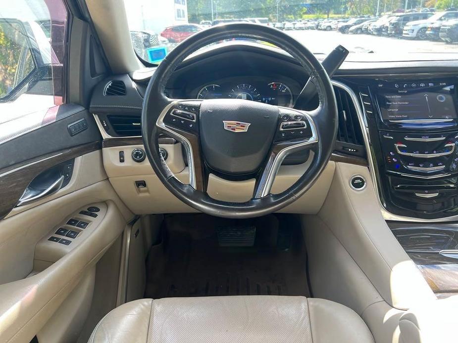 used 2020 Cadillac Escalade car, priced at $38,290