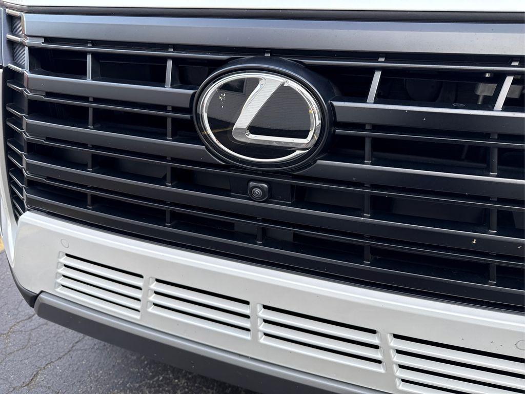 used 2024 Lexus GX 550 car, priced at $77,874