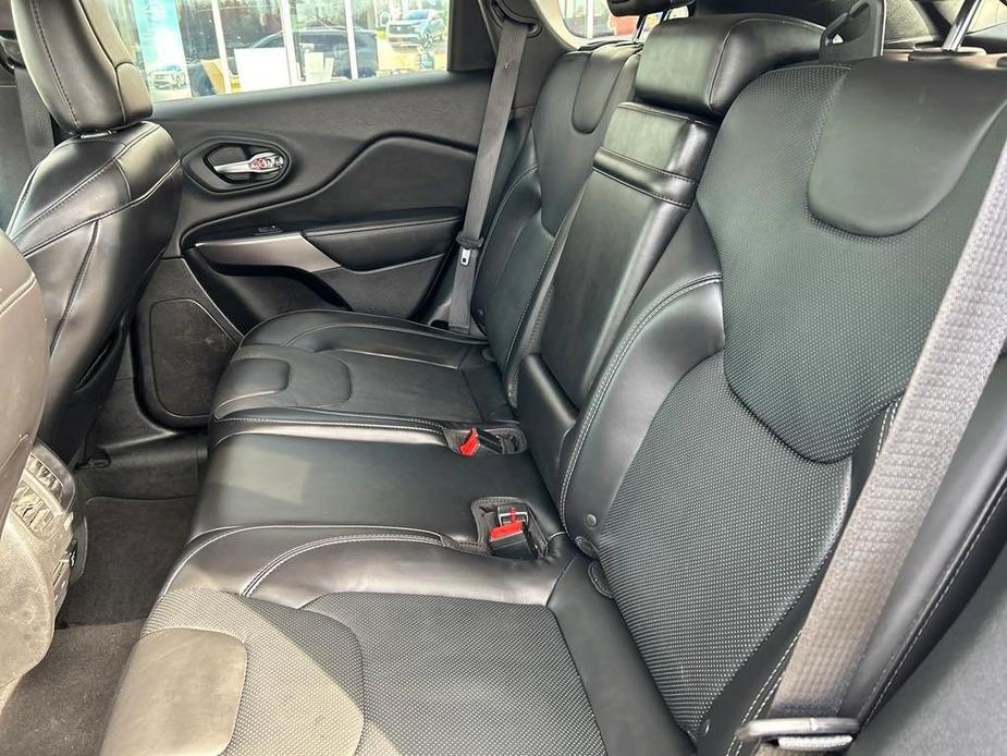 used 2019 Jeep Cherokee car, priced at $17,994