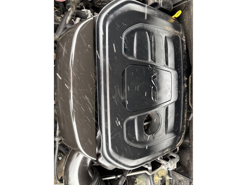 used 2021 Jeep Grand Cherokee car, priced at $22,549