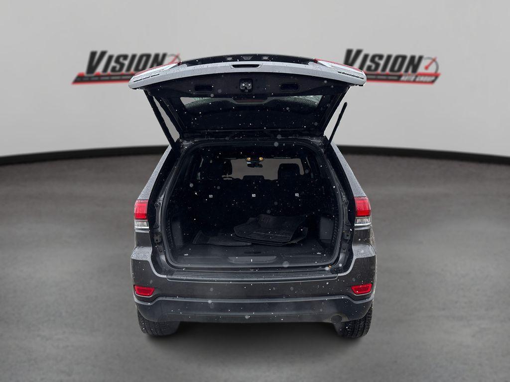 used 2021 Jeep Grand Cherokee car, priced at $22,549