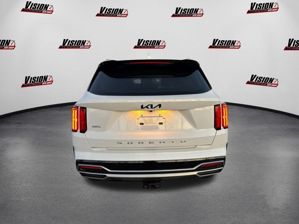 used 2022 Kia Sorento car, priced at $31,999