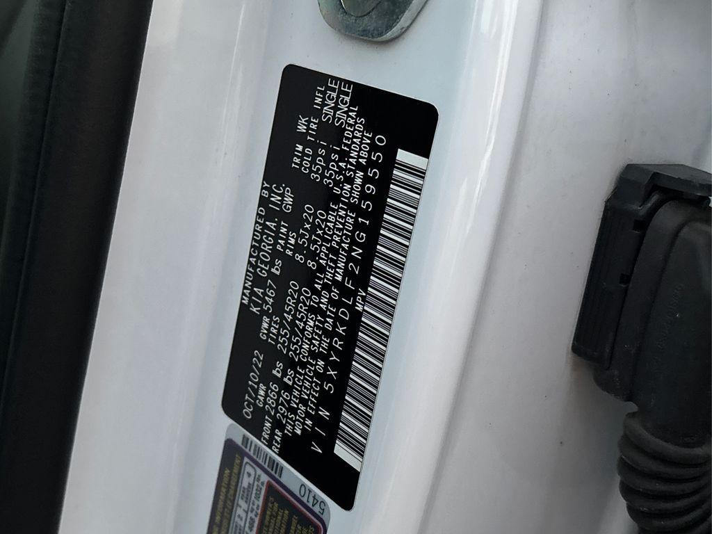 used 2022 Kia Sorento car, priced at $31,999