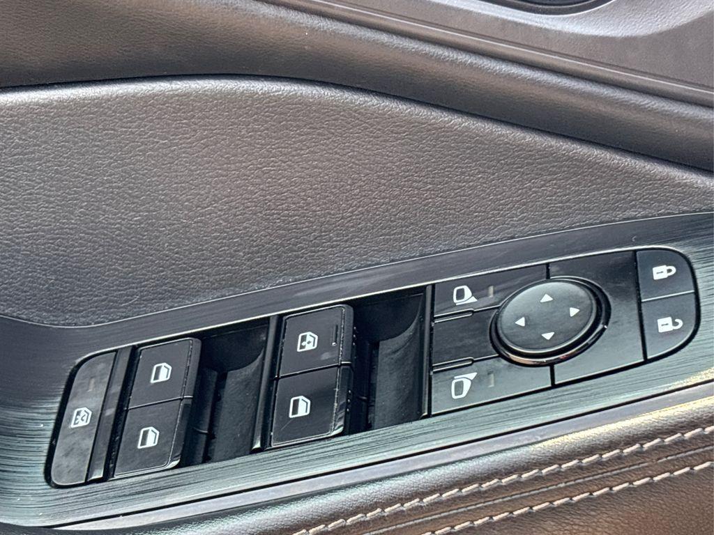 used 2022 Nissan Rogue car, priced at $24,631