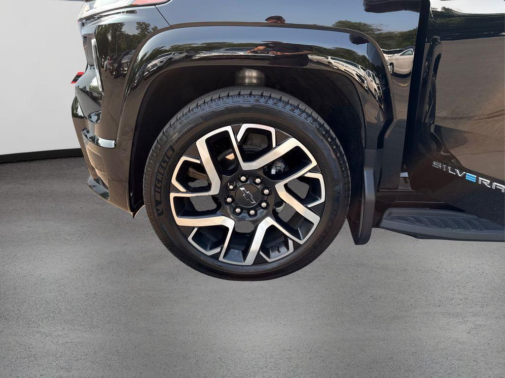 used 2024 Chevrolet Silverado EV car, priced at $62,909