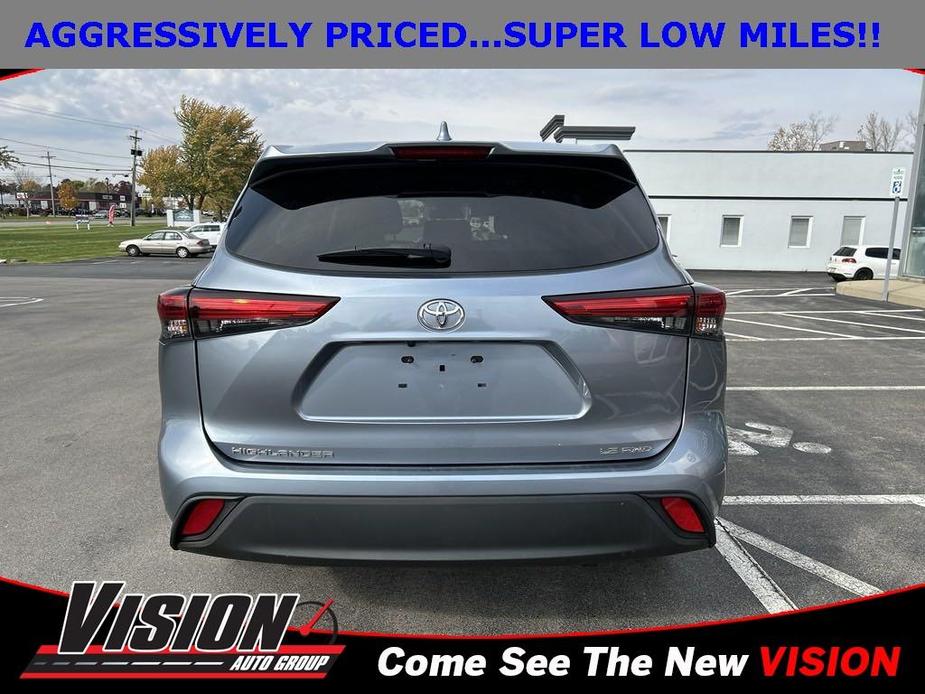 used 2021 Toyota Highlander car, priced at $30,695