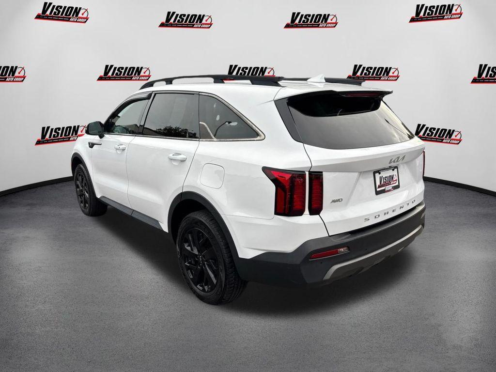 used 2022 Kia Sorento car, priced at $27,541