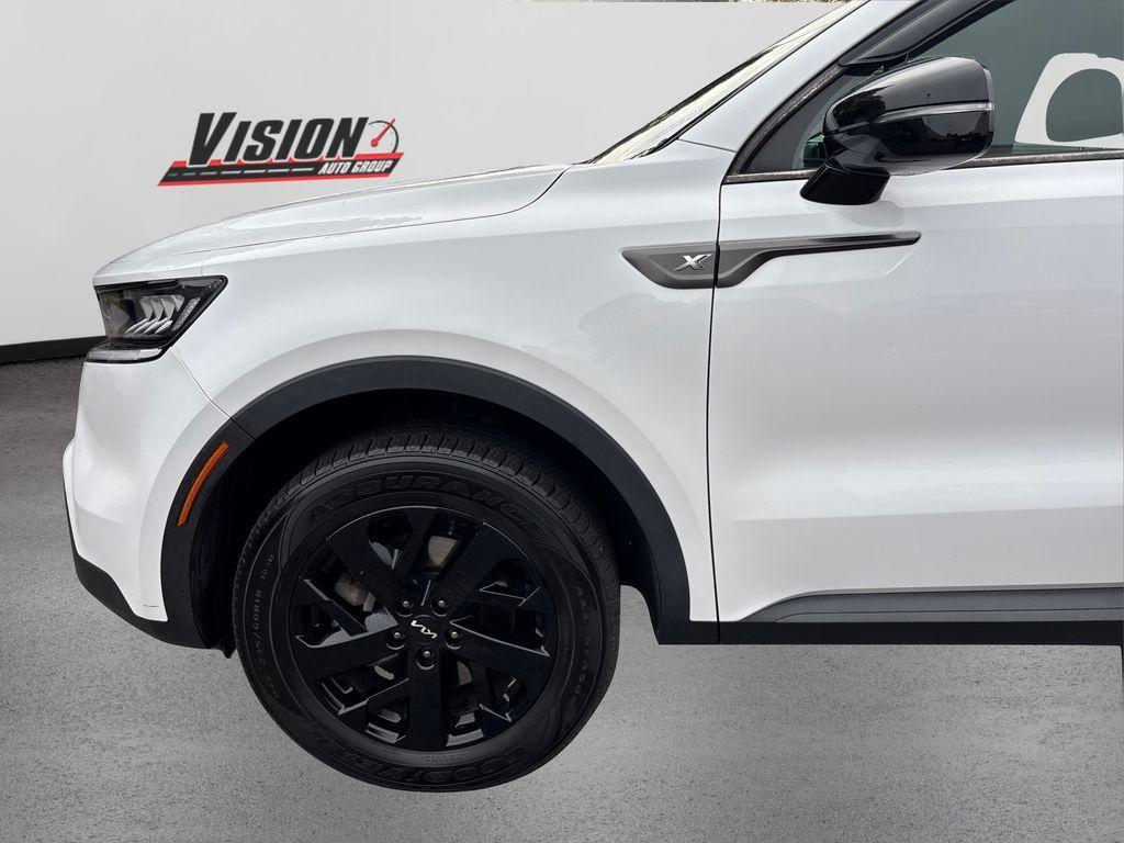 used 2022 Kia Sorento car, priced at $27,541