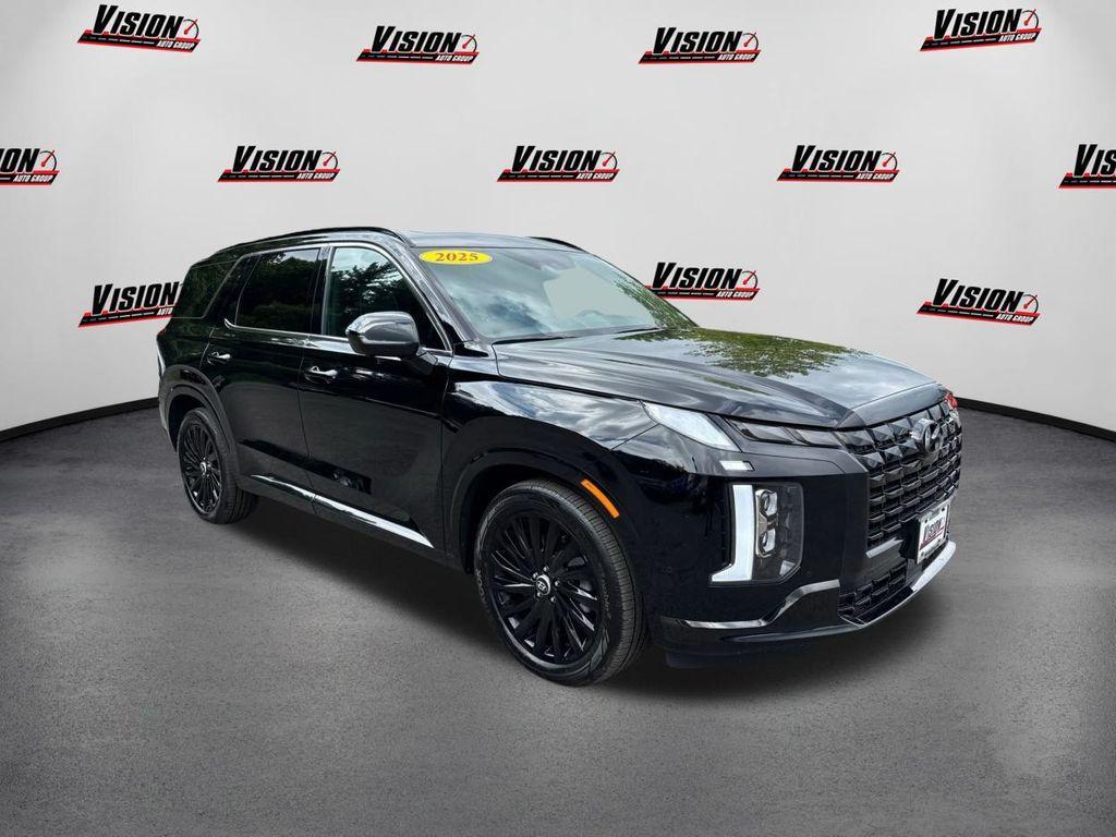 used 2025 Hyundai Palisade car, priced at $49,755