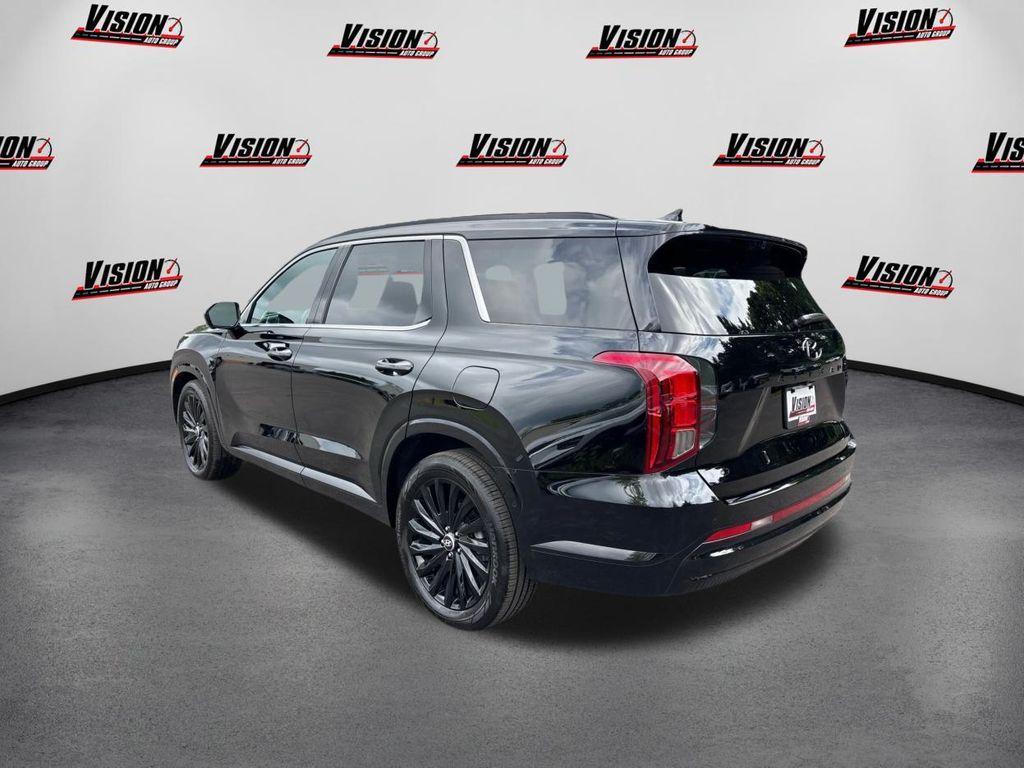 used 2025 Hyundai Palisade car, priced at $49,755