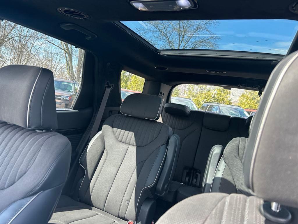 used 2025 Hyundai Palisade car, priced at $51,595